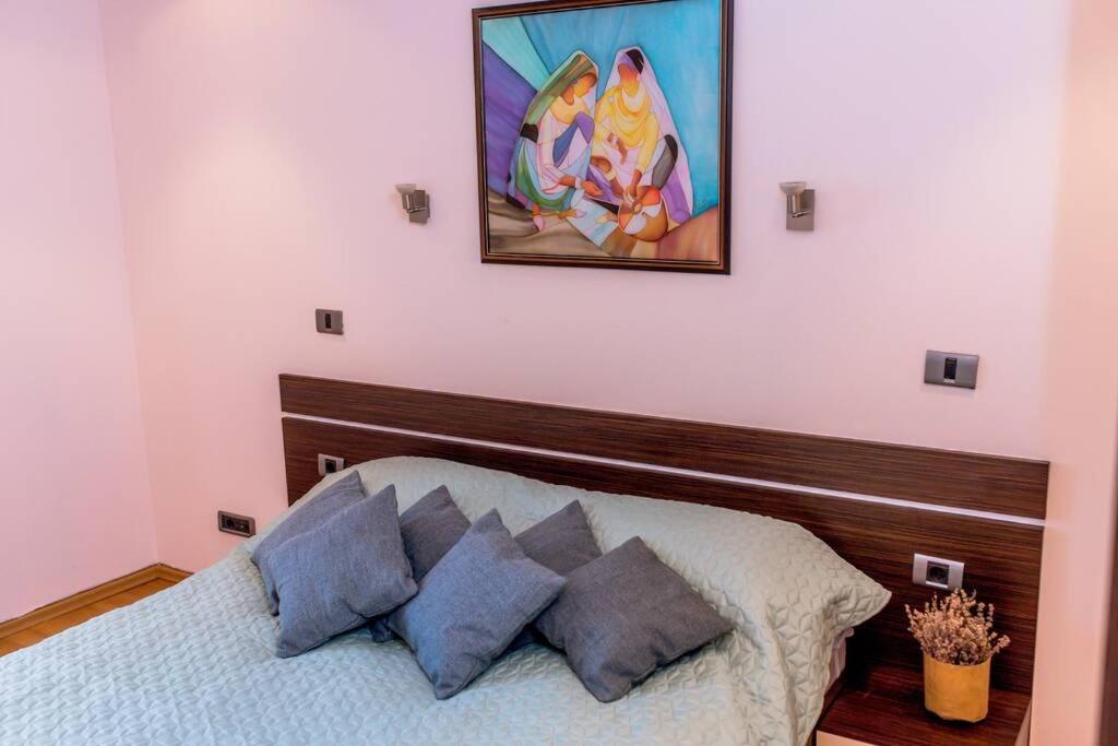 Sea View Apartment Next To Sea Garden And Beach Варна Экстерьер фото